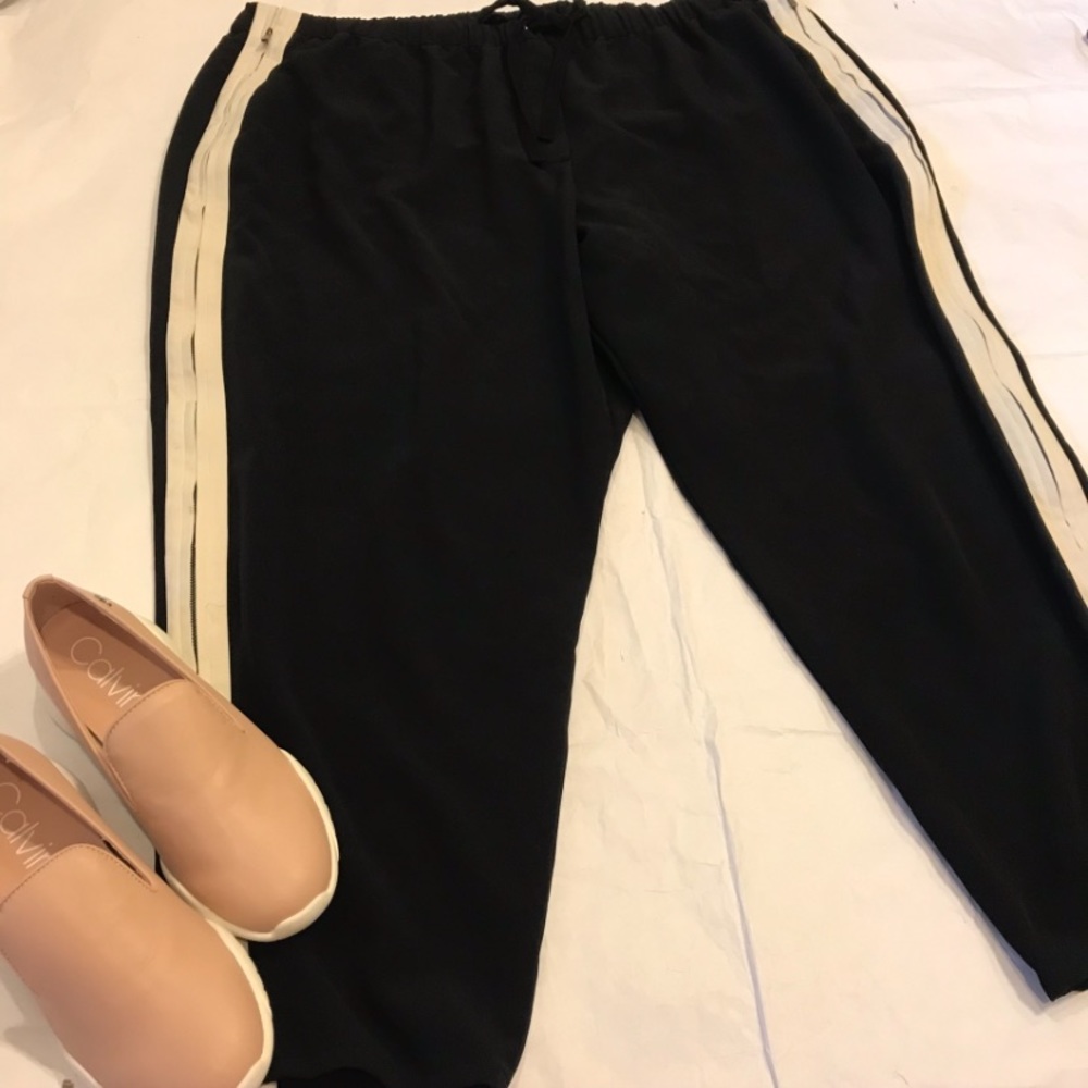 Lane Bryant Black Pants White Stripe Zipper 26/28